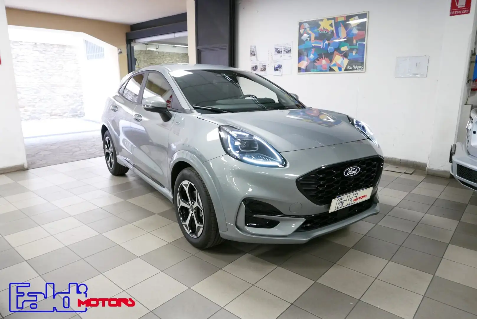 Ford Puma 1.0 EcoBoost Hybrid 125 CV S&S aut. ST-Line Grau - 1
