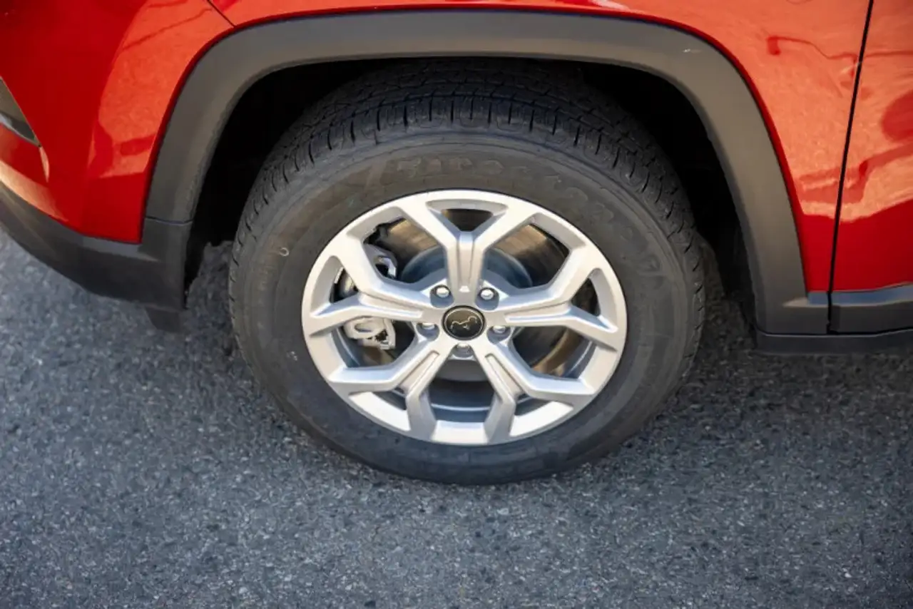 Jeep Compass снимка Jeep Compass