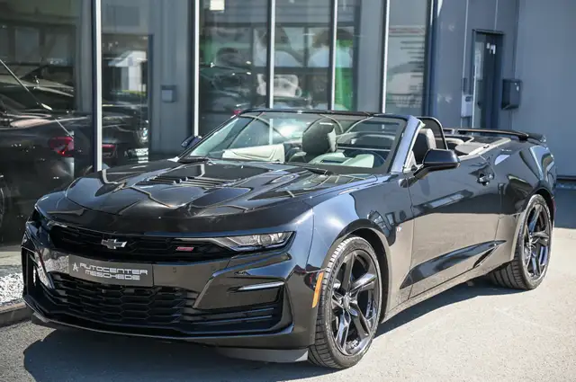 Chevrolet Camaro view 2