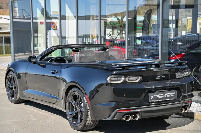 Chevrolet Camaro view 5