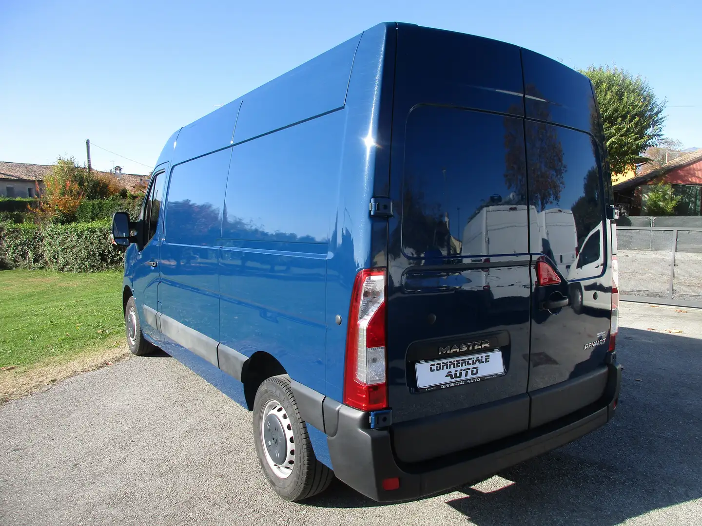 Renault Master T 33 dCi 135 START Bleu - 2