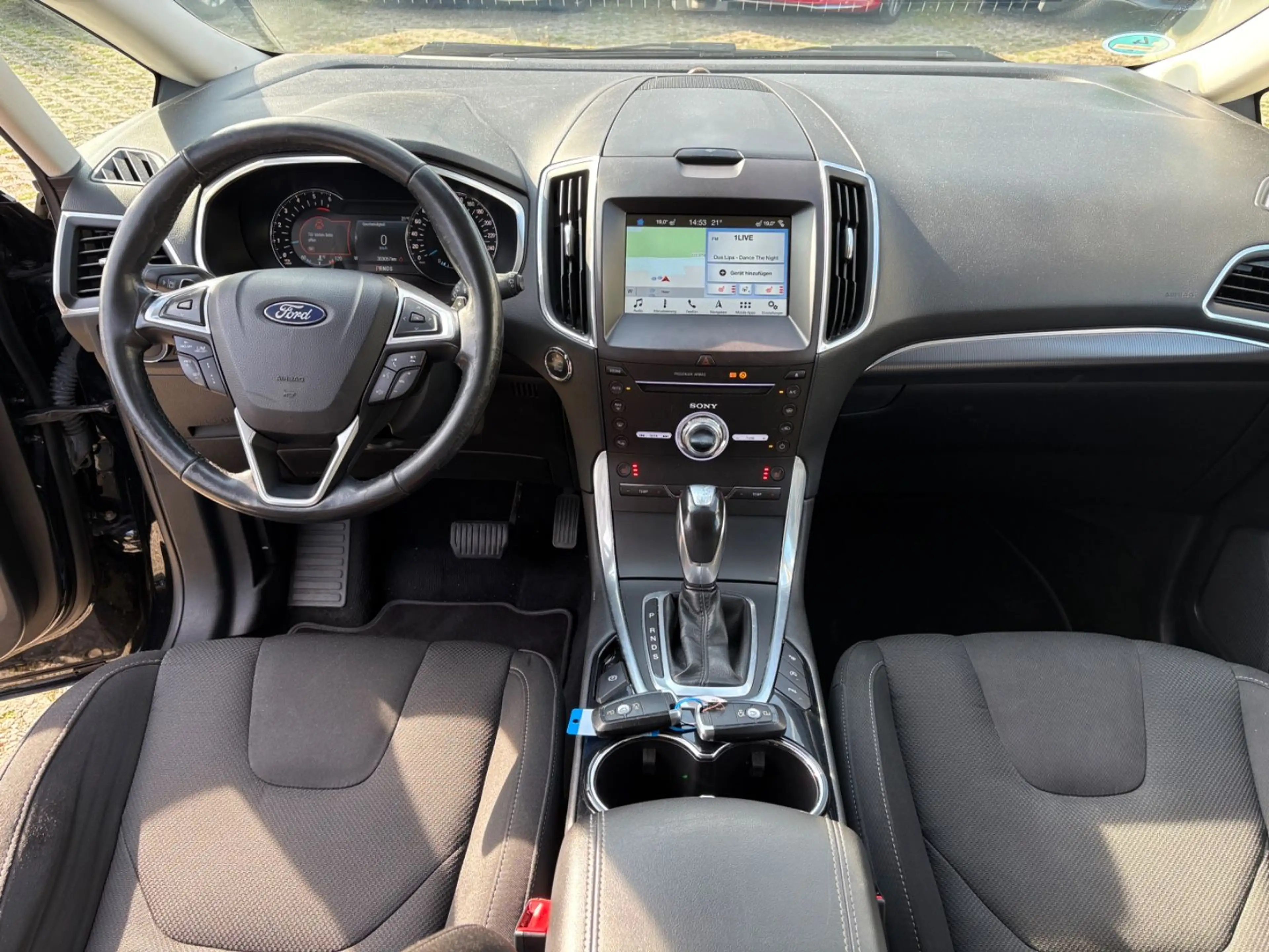 Ford S-Max Titanium AUTOMATIK NAVI ACC AHK TOP — photo 17
