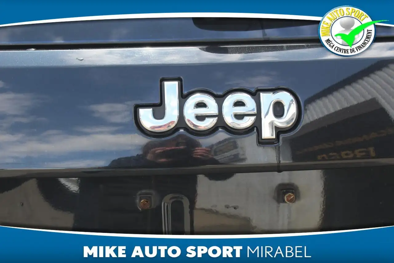 Jeep Grand Cherokee снимка Jeep Grand Cherokee