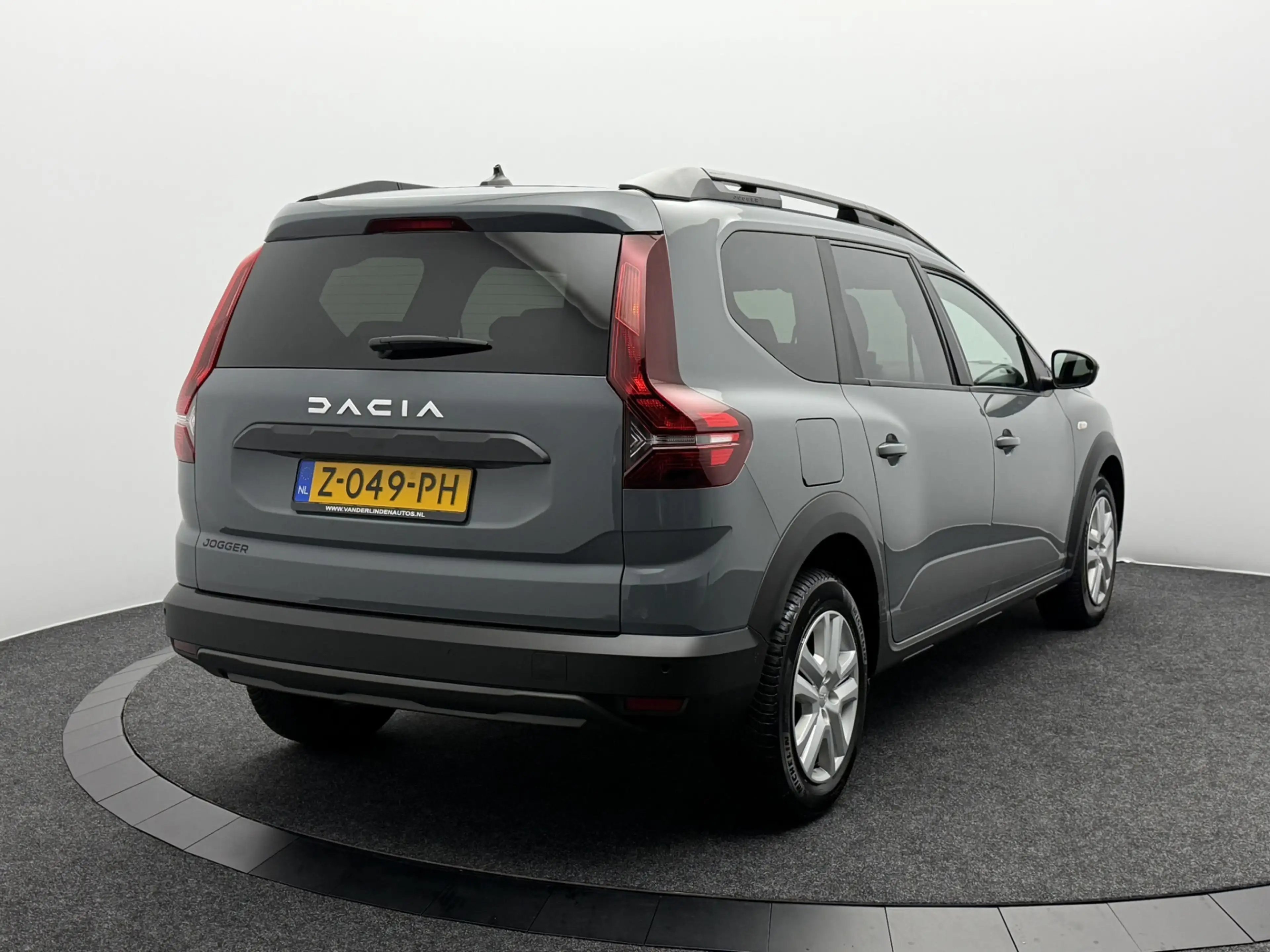 Dacia Jogger 1.0 TCe 110 Expression 111PK | 7 Persoons | Carpla — photo 3