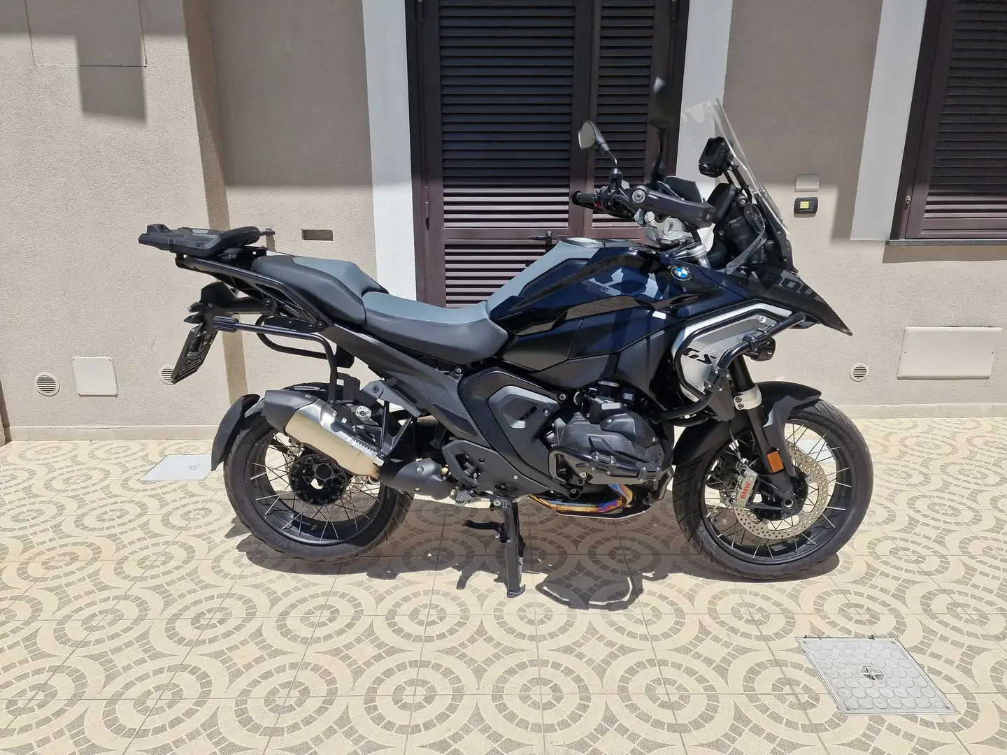 BMW R 1300 GS TRIPLE BLACK - 2