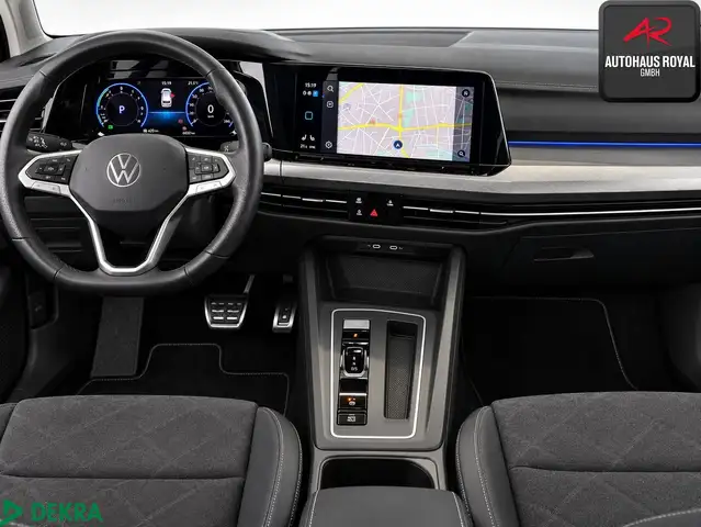 Volkswagen Golf view 2