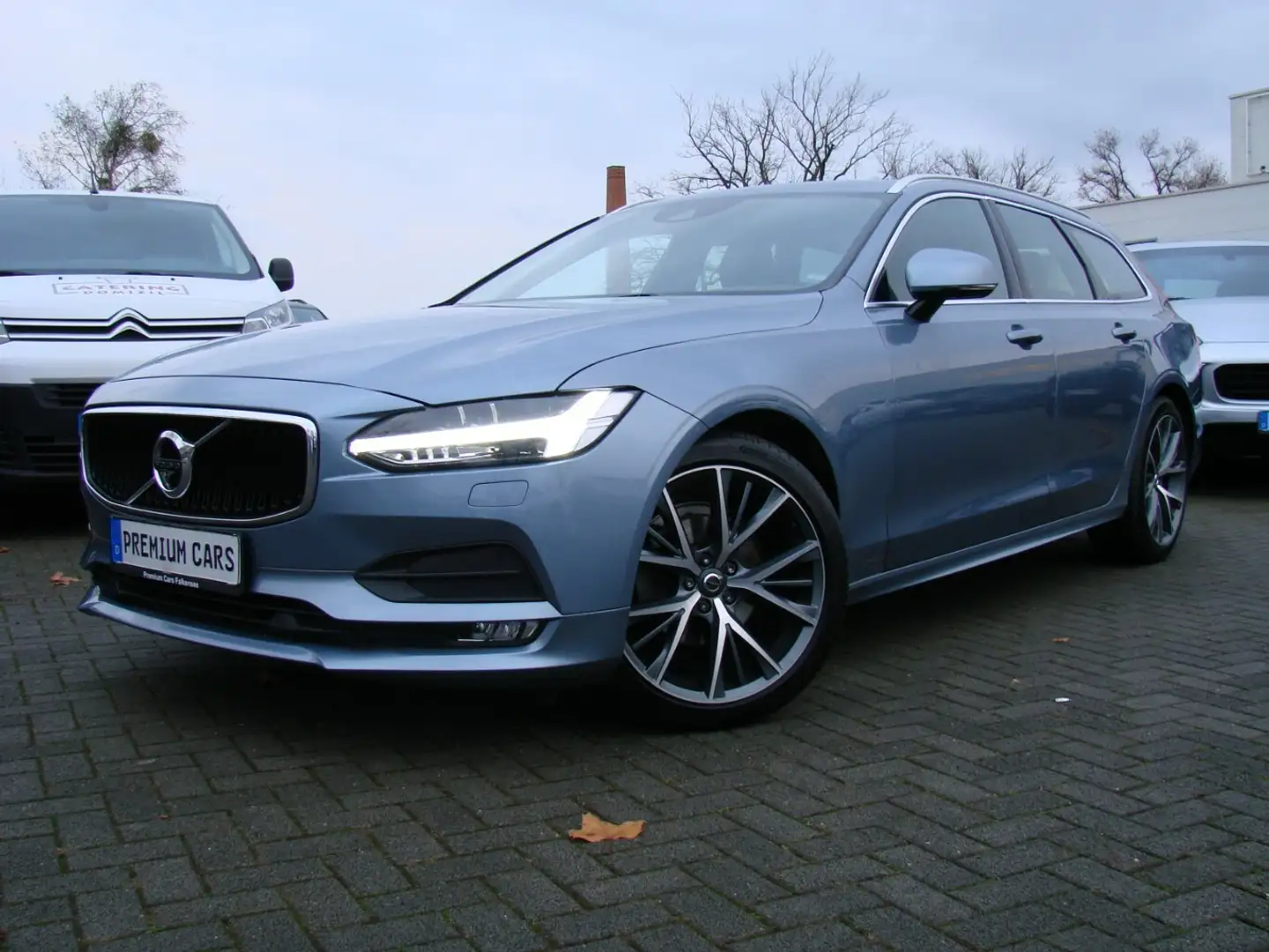 Volvo V90 2.0TDI Momentum 360º LED ACC Business-Paket Blau - 2