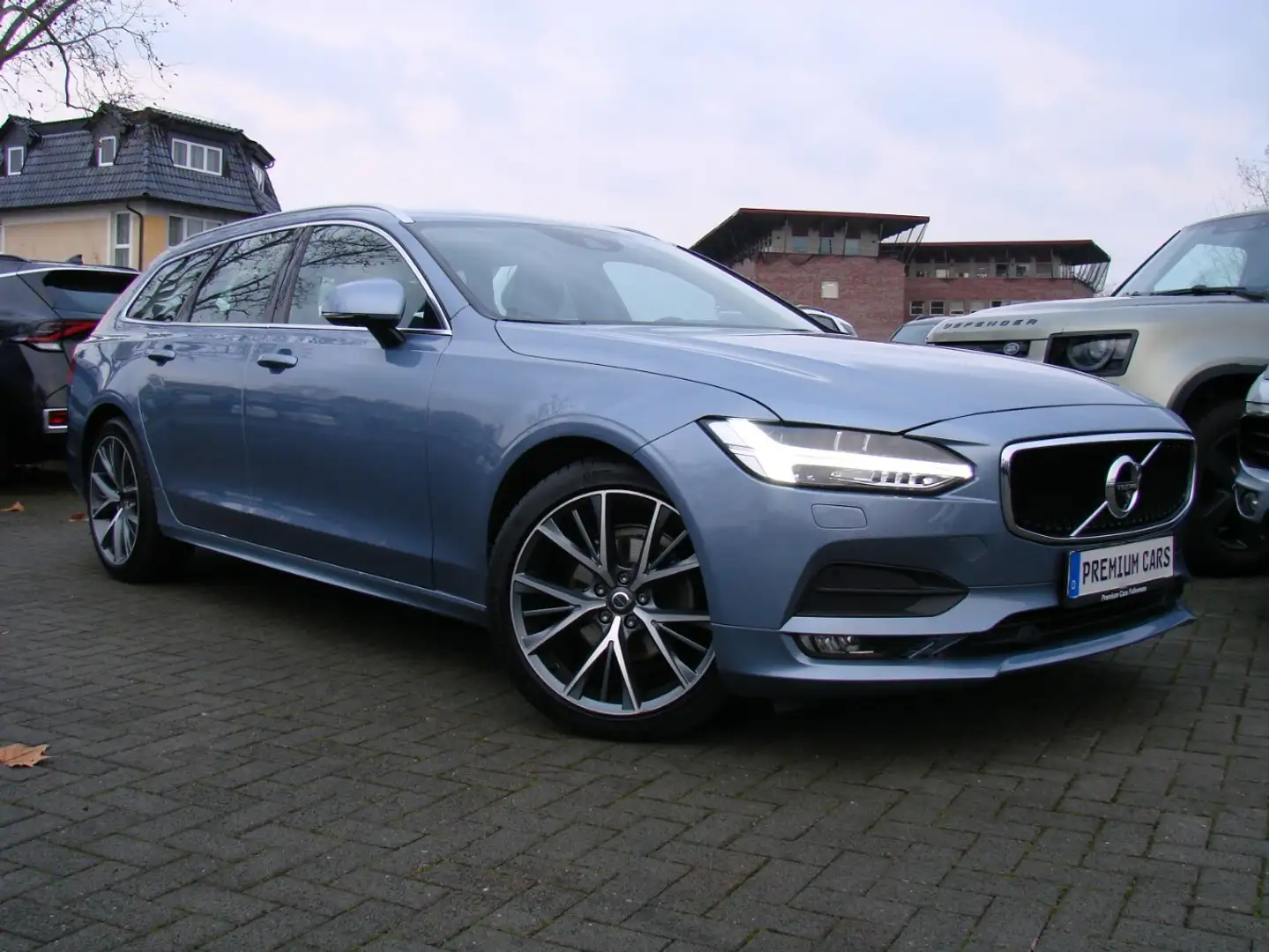 Volvo V90 2.0TDI Momentum 360º LED ACC Business-Paket Blau - 1