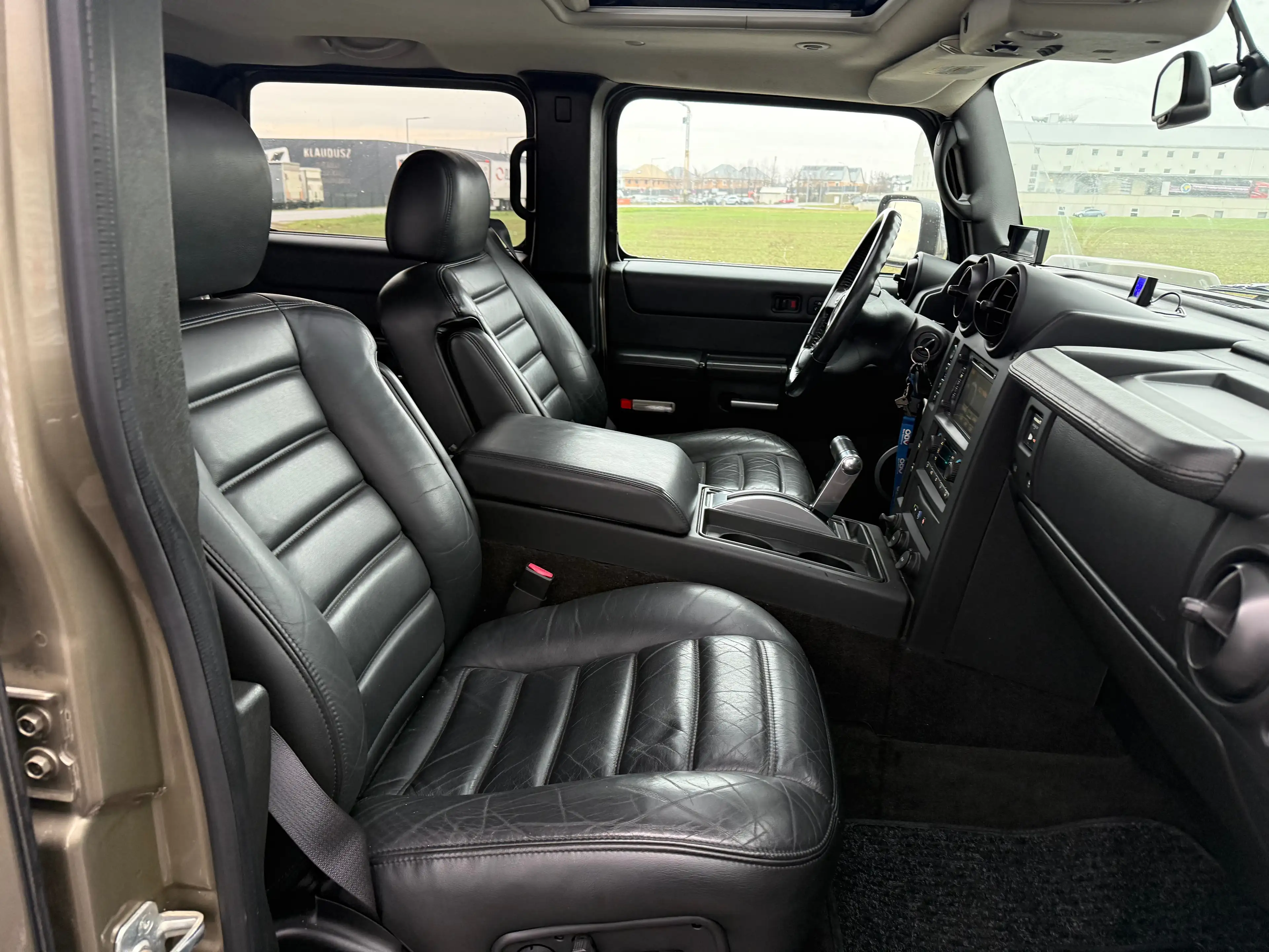 HUMMER H2 H2 SUV Luxury ID:72 — photo 9