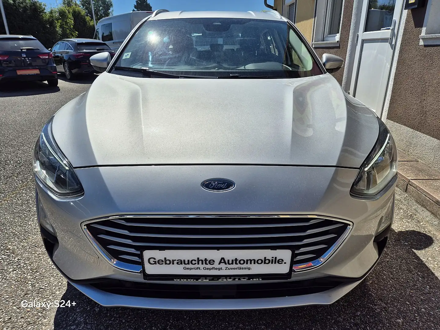 Ford Focus Traveller 1,5 Diesel Trend Automatik 8 Silber - 2