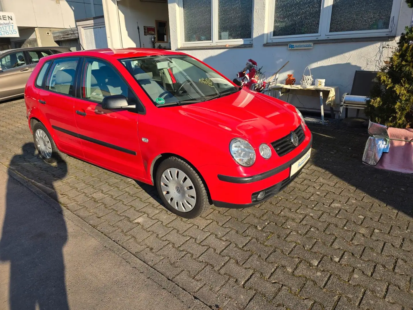 Volkswagen Polo IV Basis TÜV neu Rot - 1