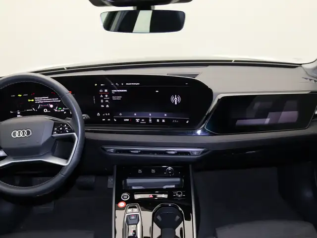 Audi A6 view 10