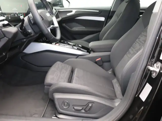 Audi A6 view 14
