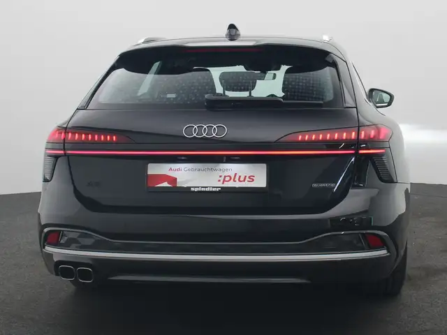 Audi A6 view 6