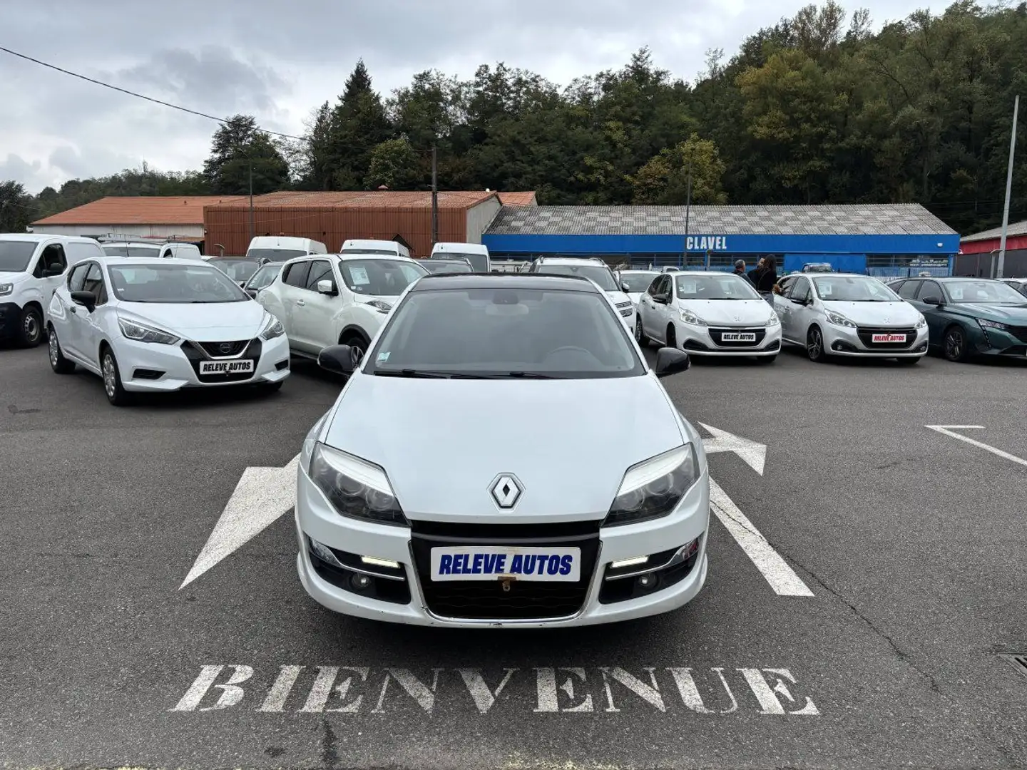 Renault Laguna III (K91) 2.0 dCi 130ch energy Business Eco² Blanc - 1