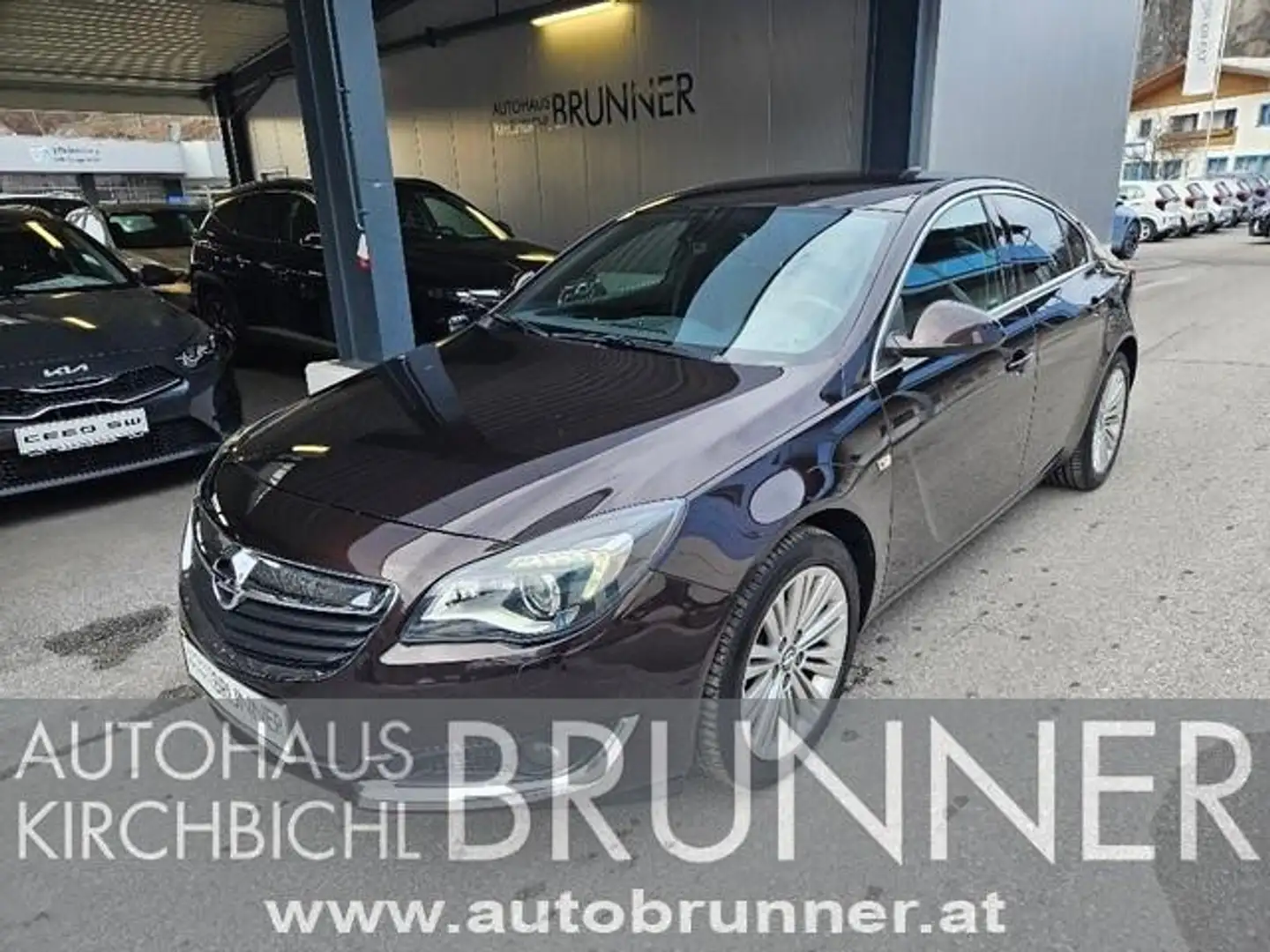 Opel Insignia 2,0 CDTI Cosmo Ecotec Allrad Aut. Braun - 1