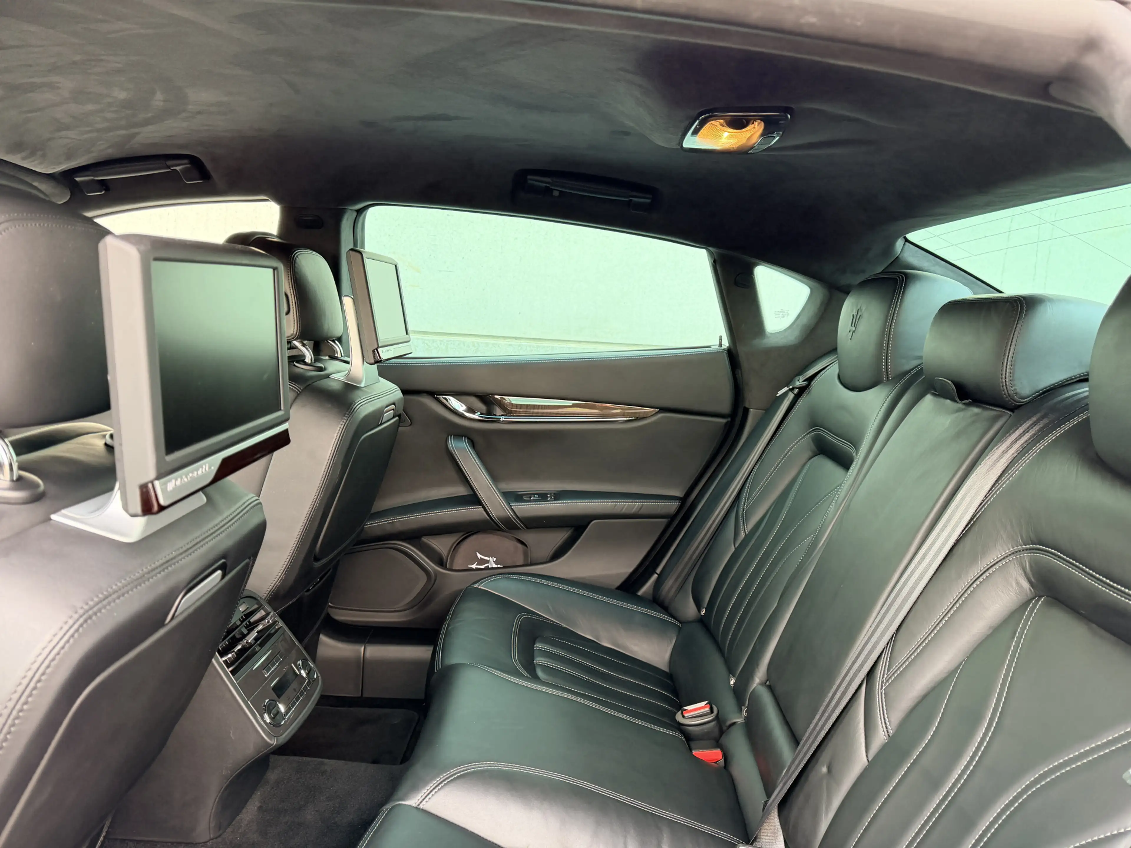 Maserati Quattroporte 3.0 S Q4 / CARPLAY / CLIMA 4-ZONE / EXT. LEATHER / — photo 24