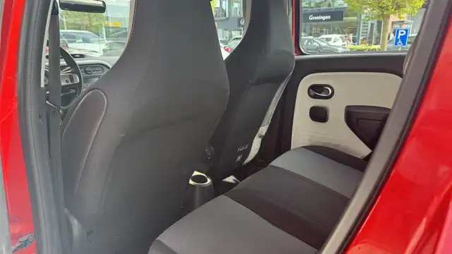Renault Twingo view 9
