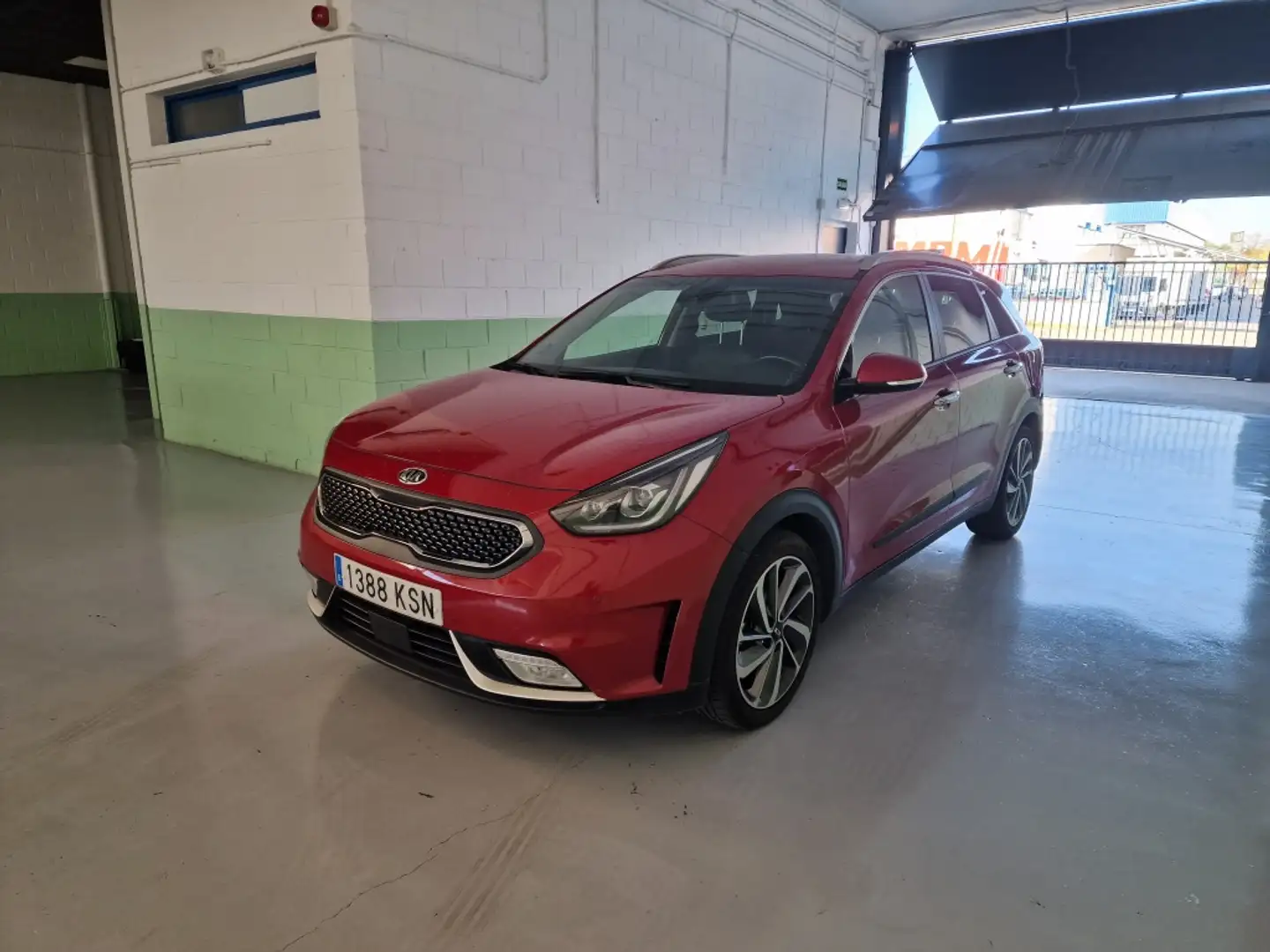 Kia Niro 1.6 HEV Emotion Burdeos - 2