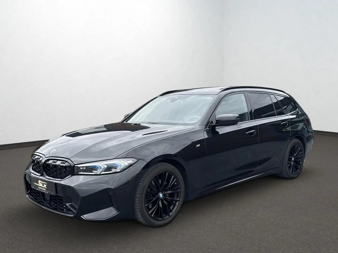 BMW 320 i Tour. M-Sport LED Pano Live-Cockpit HeadUp Noir - 1