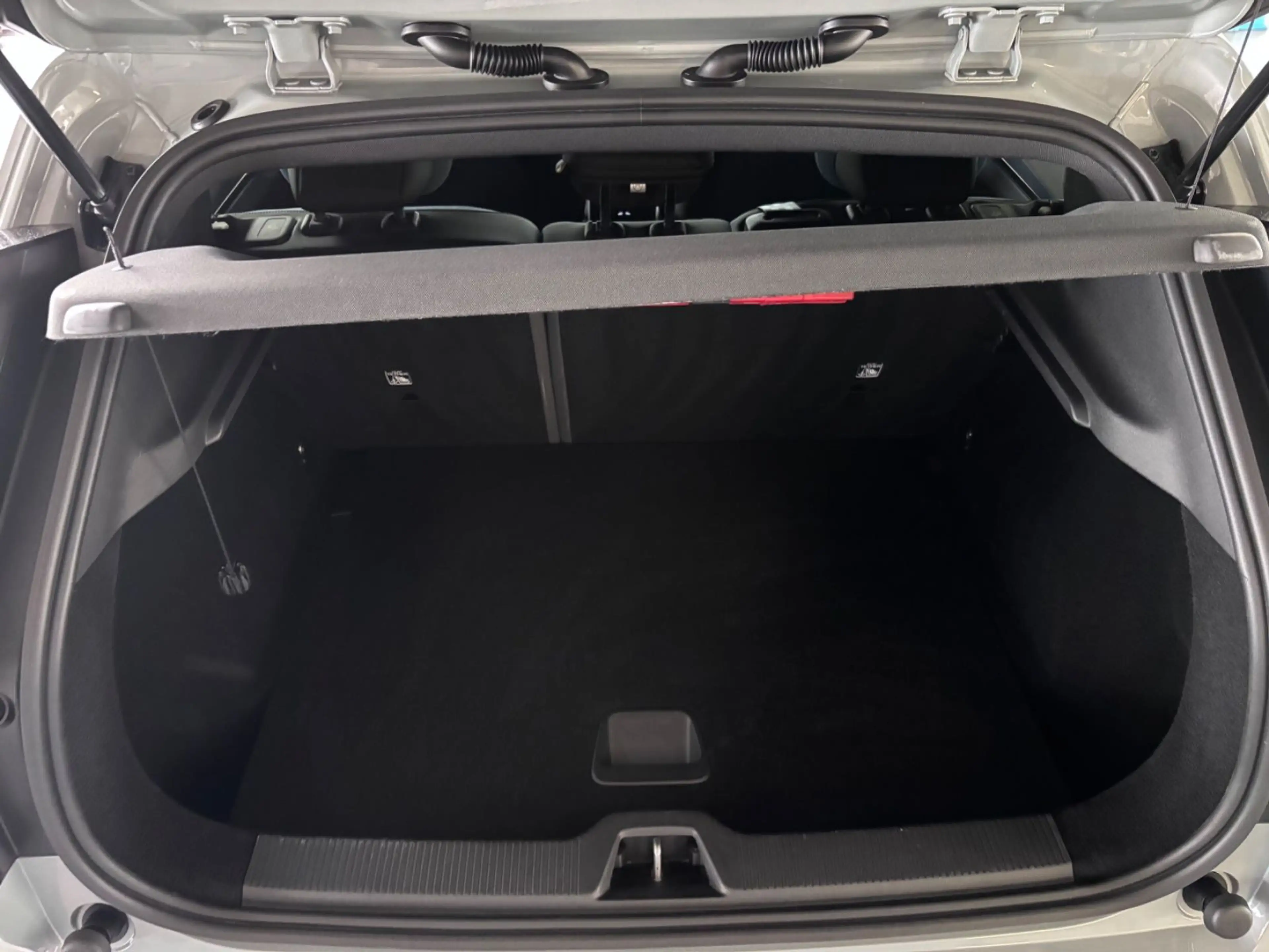 Volvo EX30 Single Motor Extended Range Core Winter — photo 14