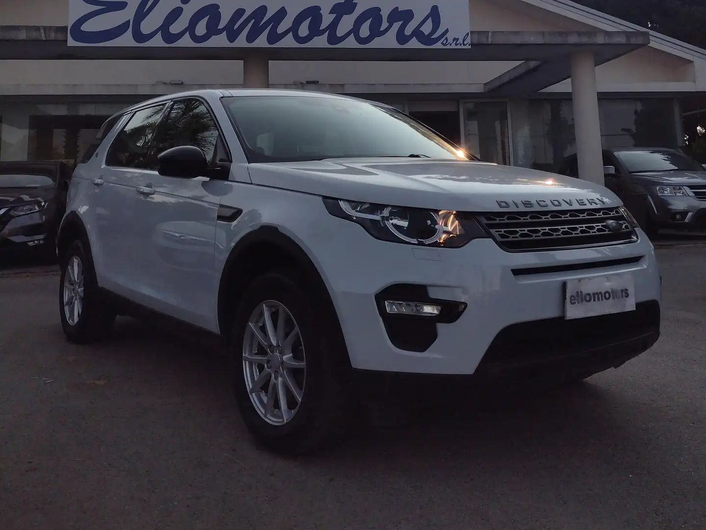 Land Rover Discovery Sport Discovery Sport I 2015 2.0 td4 HSE awd 150cv my18 Blanc - 2