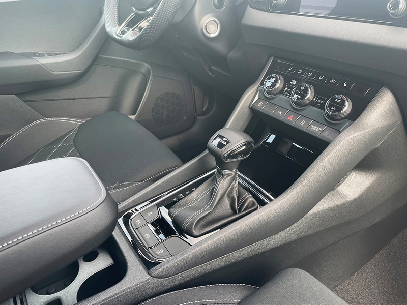 Skoda Karoq 1.5 TSI DSG Sportline DCC MATRIX*NAV*VIRTUAL*TE... — photo 15