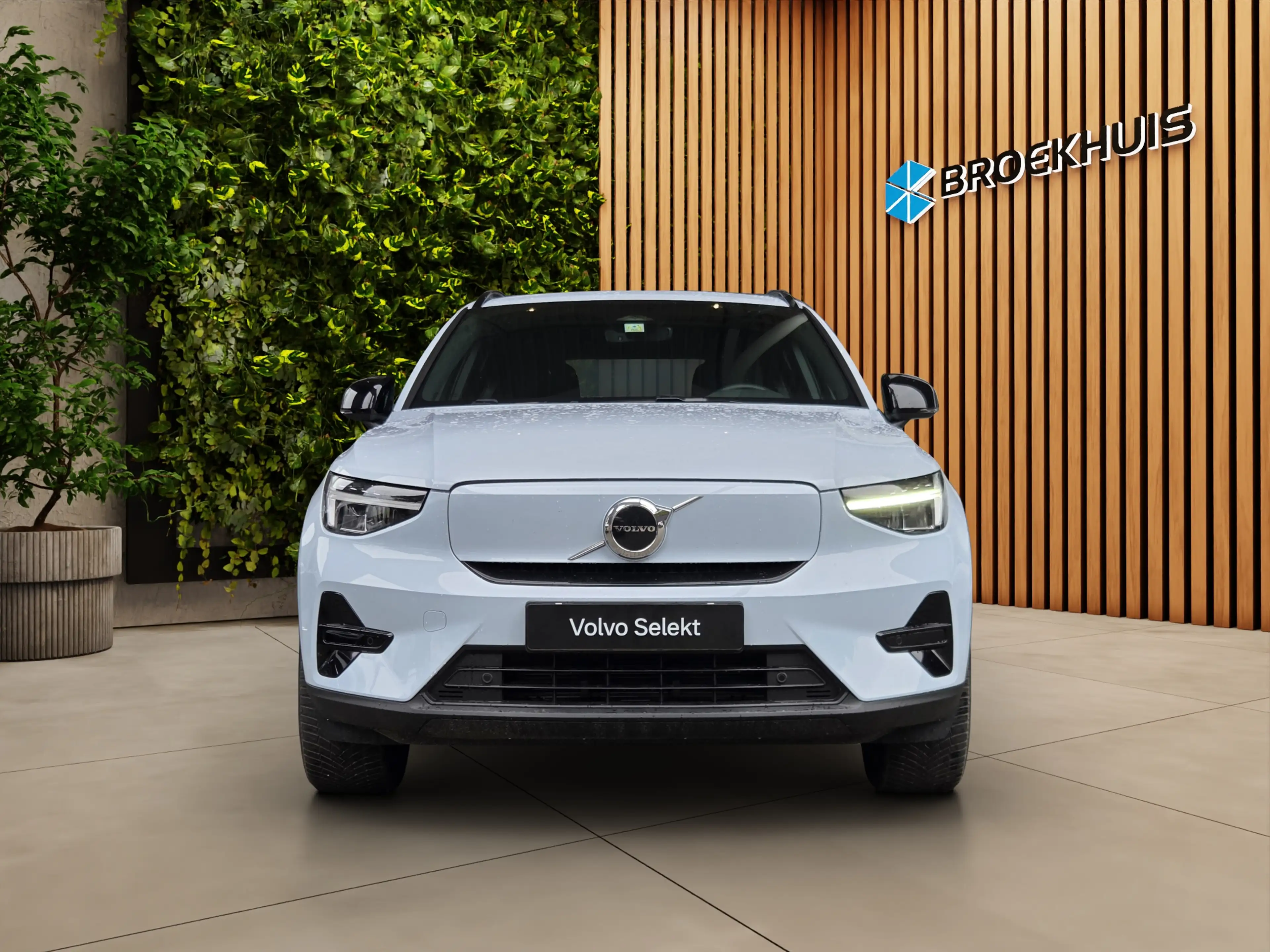 Volvo EX40 Single Motor Extended Range Plus 82 kWh | Trekhaak — photo 8