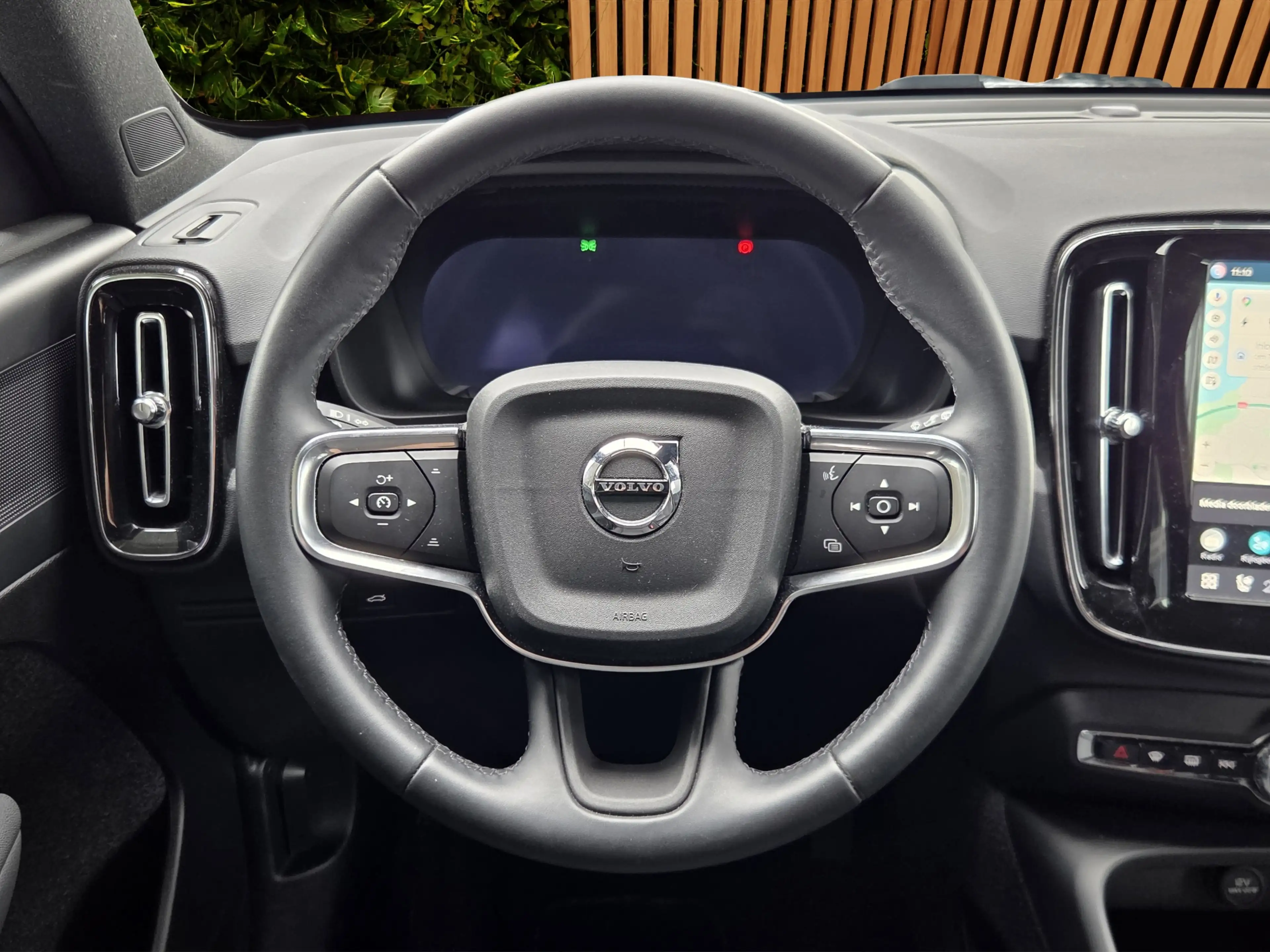 Volvo EX40 Single Motor Extended Range Plus 82 kWh | Trekhaak — photo 11
