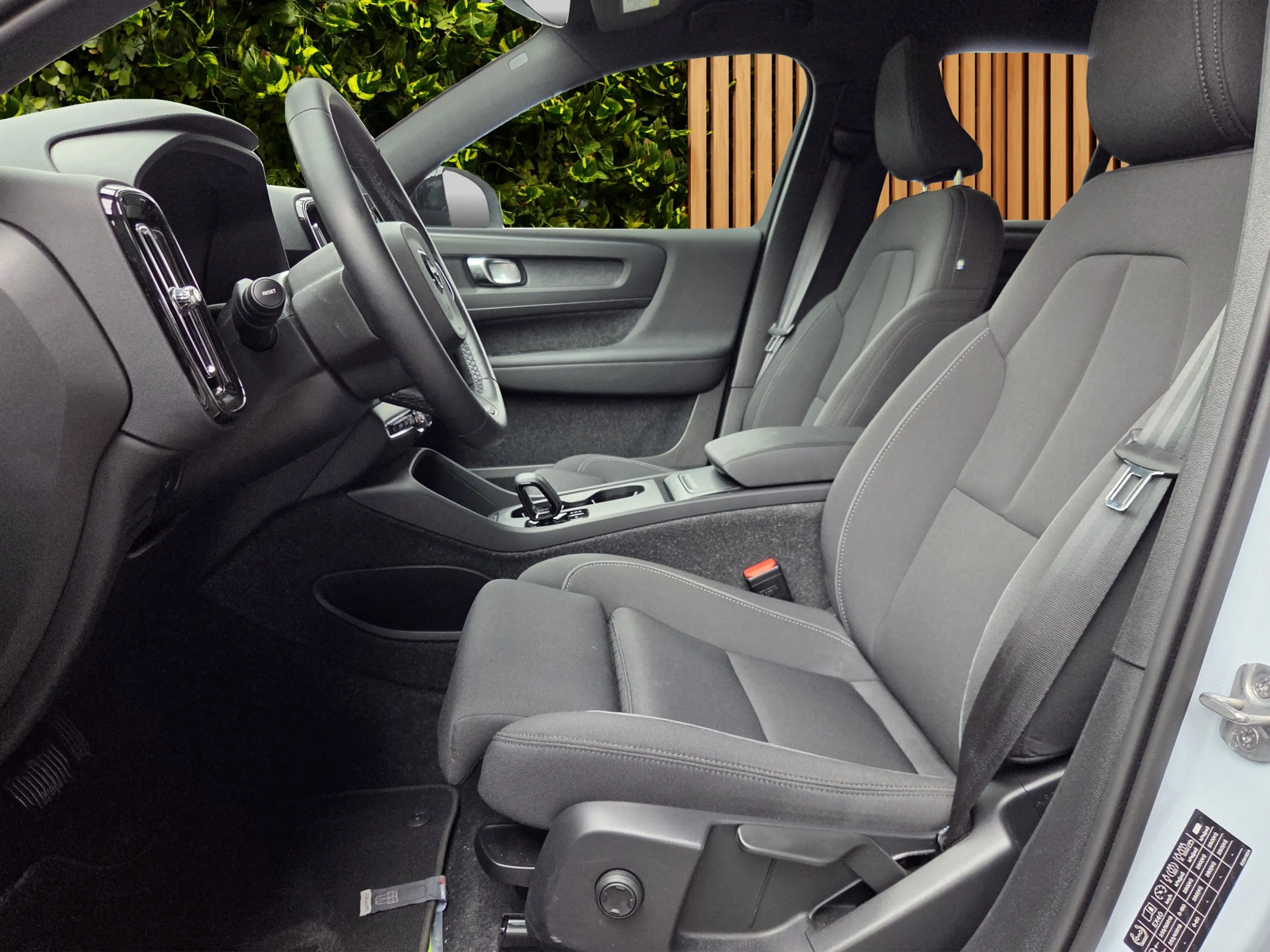 Volvo EX40 Single Motor Extended Range Plus 82 kWh | Trekhaak — photo 5