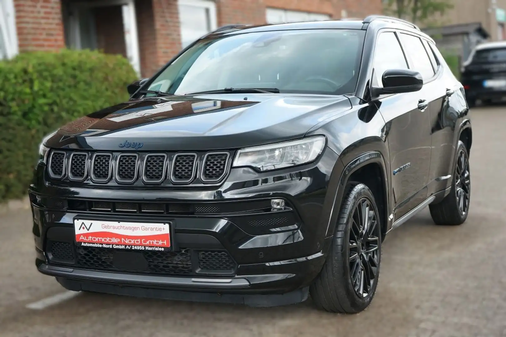 Jeep Compass S 1.3 Phev 240 4xe  Plug In Hybrid 4WD Schwarz - 1