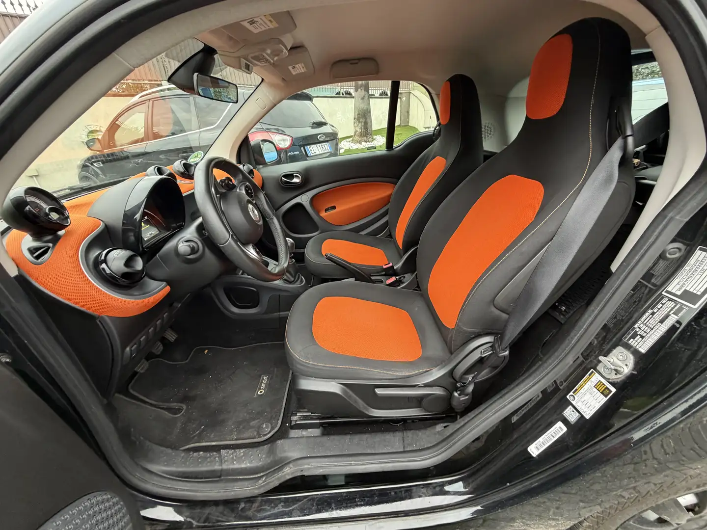 smart forTwo turbo Youngster 90cv benzina Clima Cambio Manuale Arancione - 2