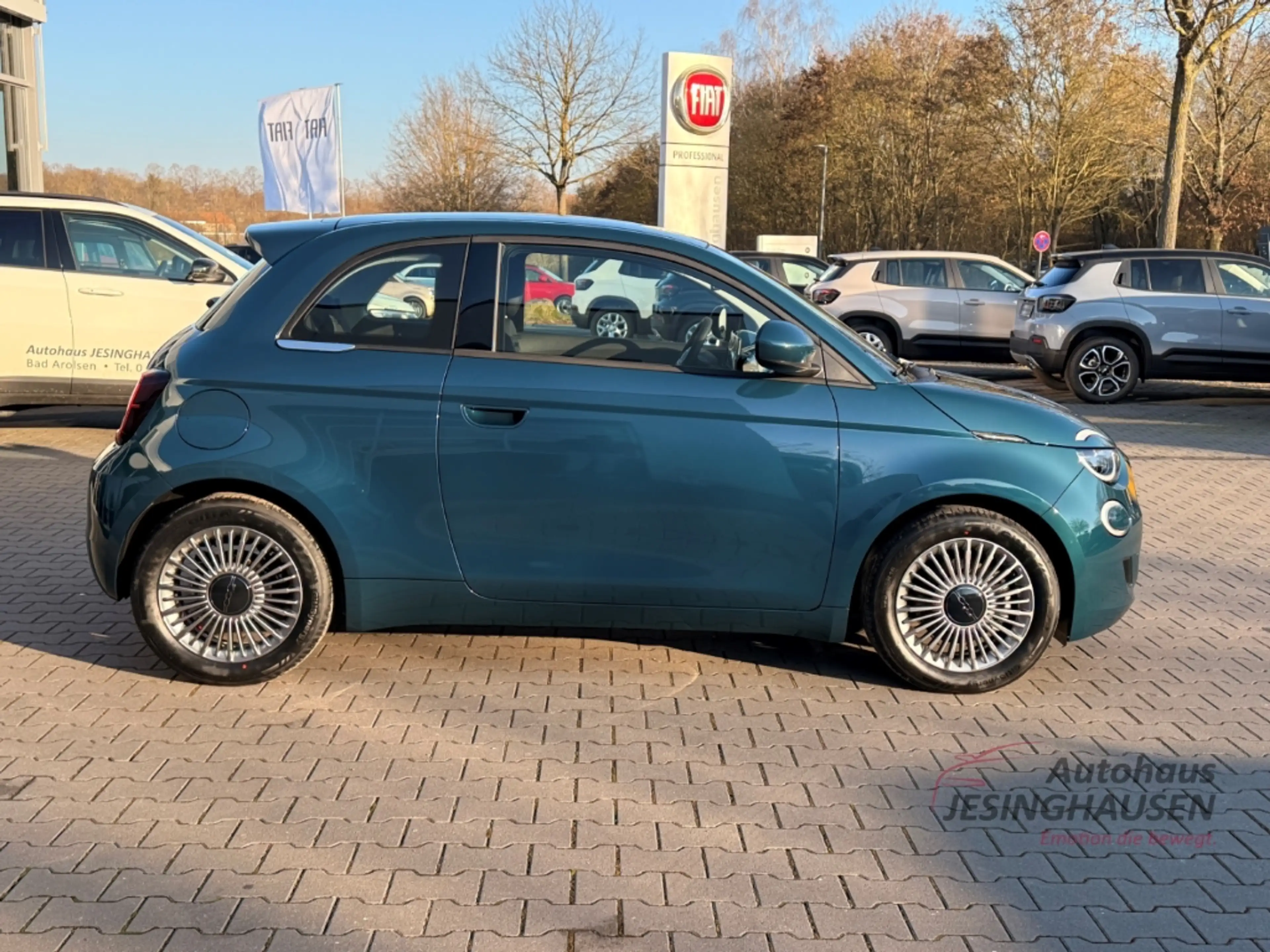 Fiat 500 Torino+PDC+Klimaaut.+Keyless+Tempomat Digitales Co — photo 4