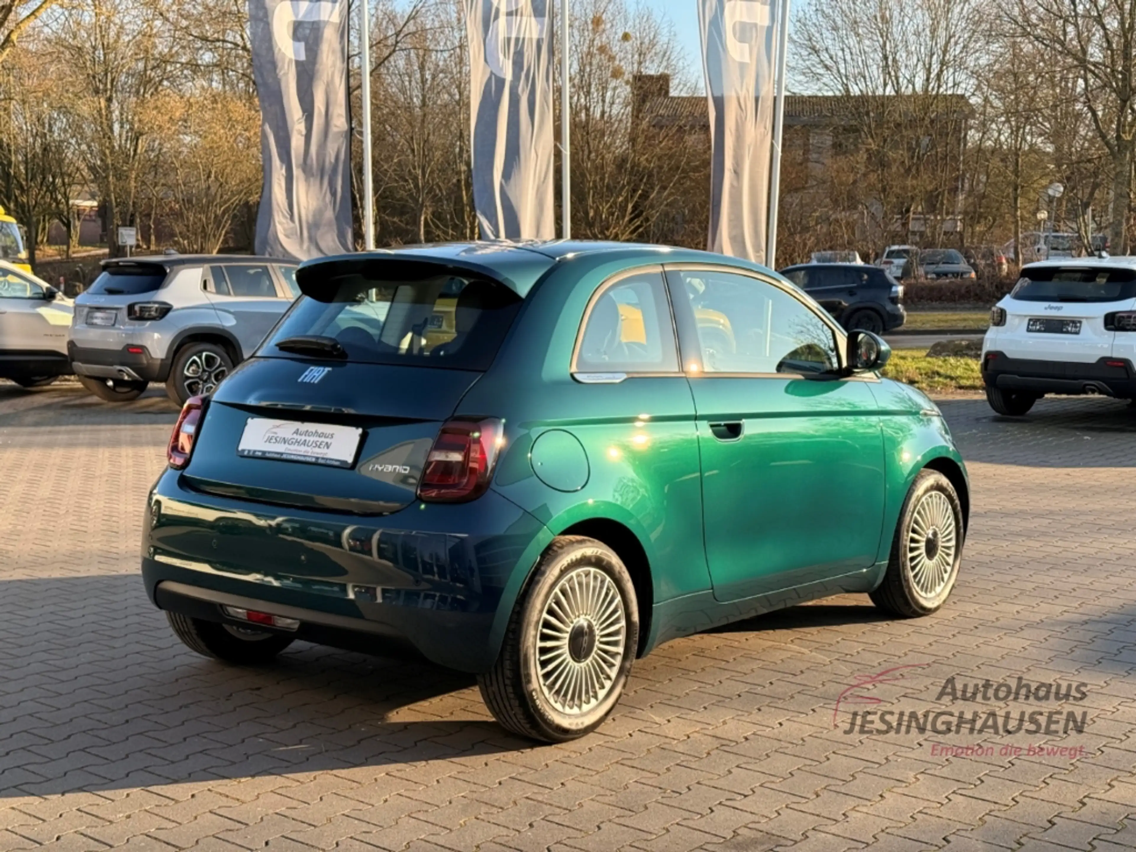 Fiat 500 Torino+PDC+Klimaaut.+Keyless+Tempomat Digitales Co — photo 5