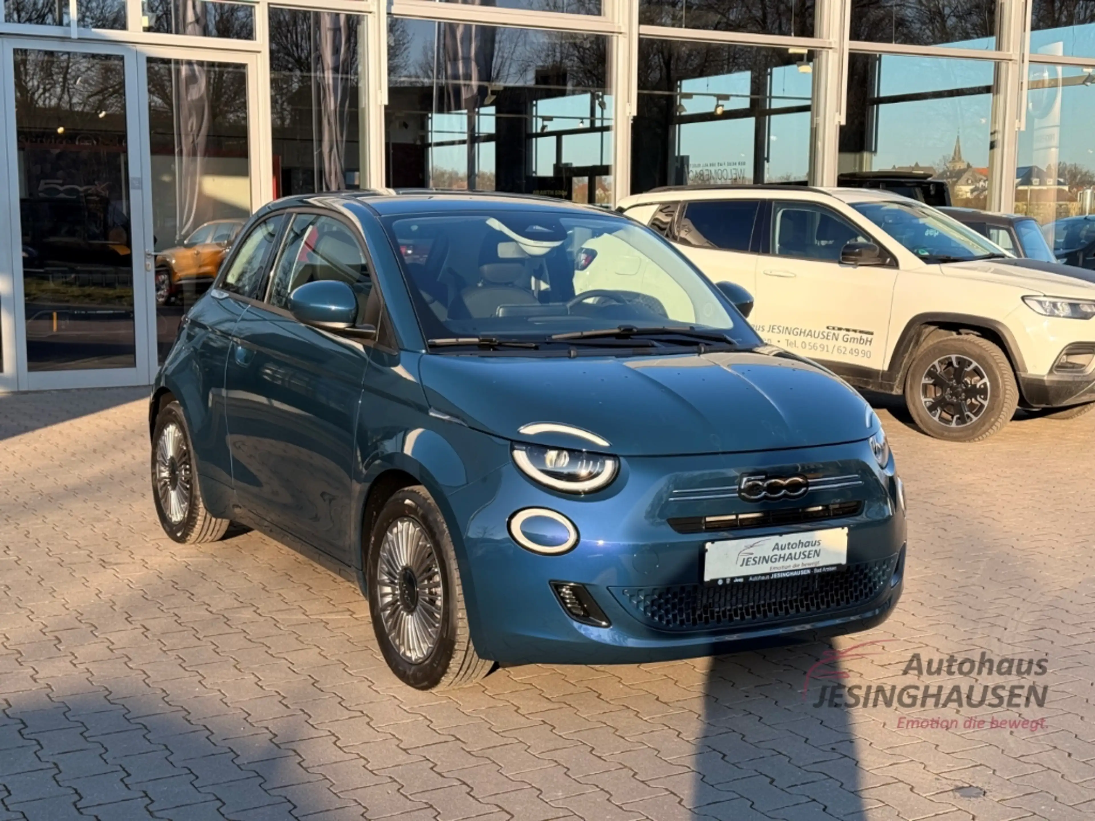 Fiat 500 Torino+PDC+Klimaaut.+Keyless+Tempomat Digitales Co — photo 3