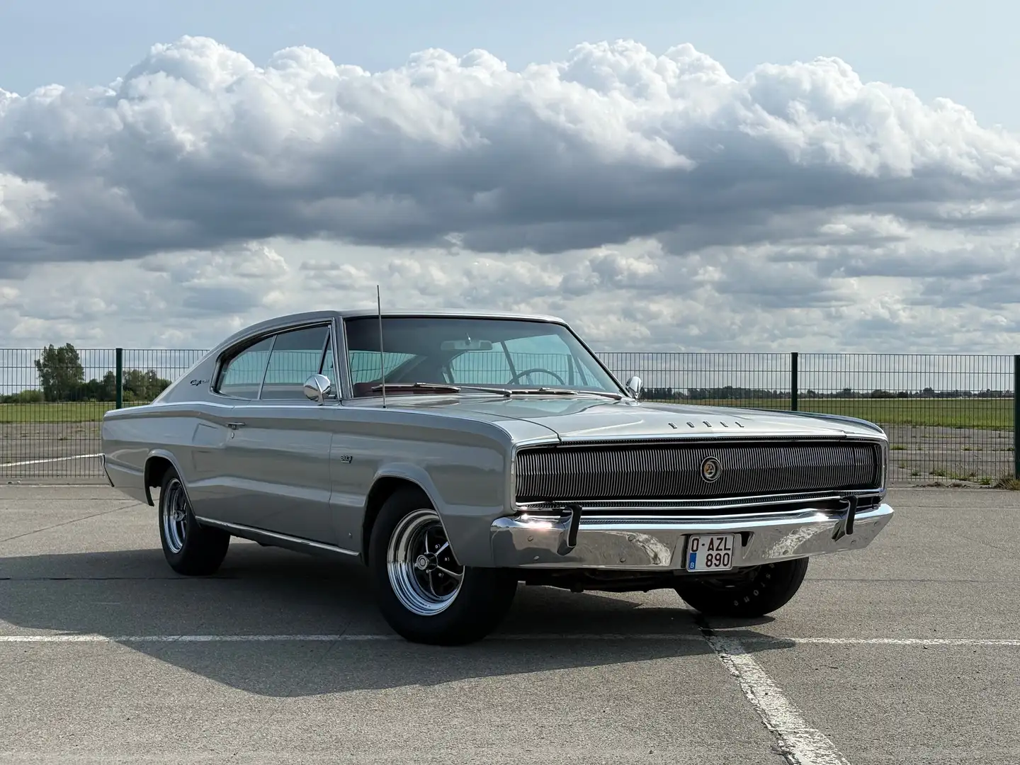 Dodge Charger Zilver - 1