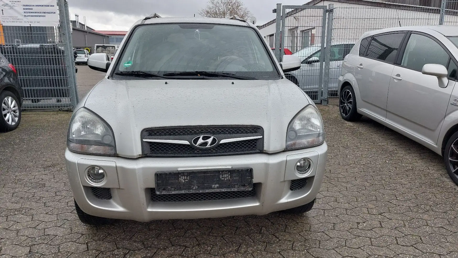 Hyundai TUCSON 2.0 GLS Edition+ Silber - 2