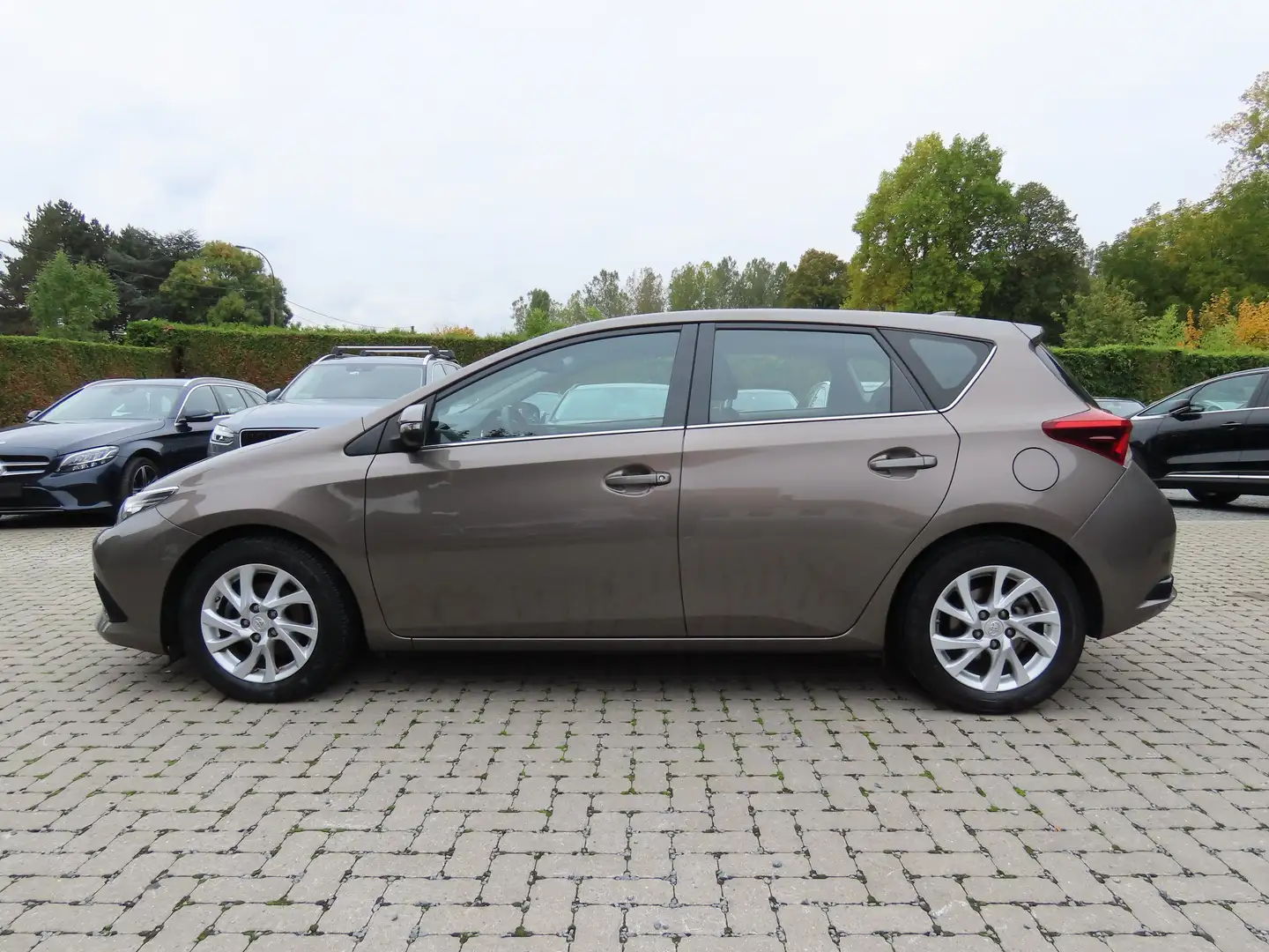 Toyota Auris Auris 1.33 Dual-VVT-i Comfort Beige - 2