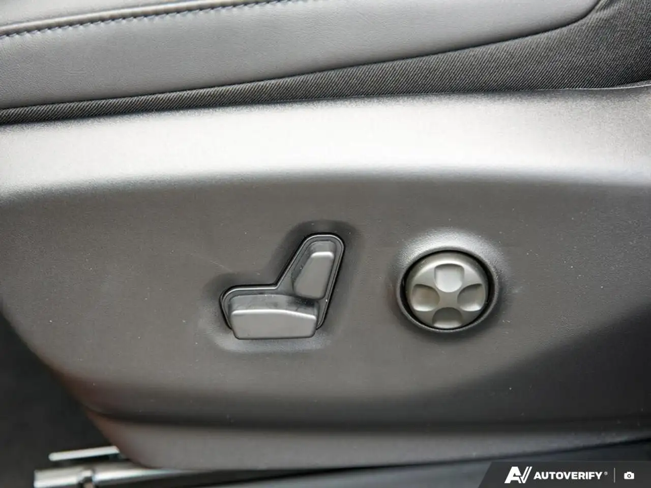 Chrysler Pacifica снимка Chrysler Pacifica