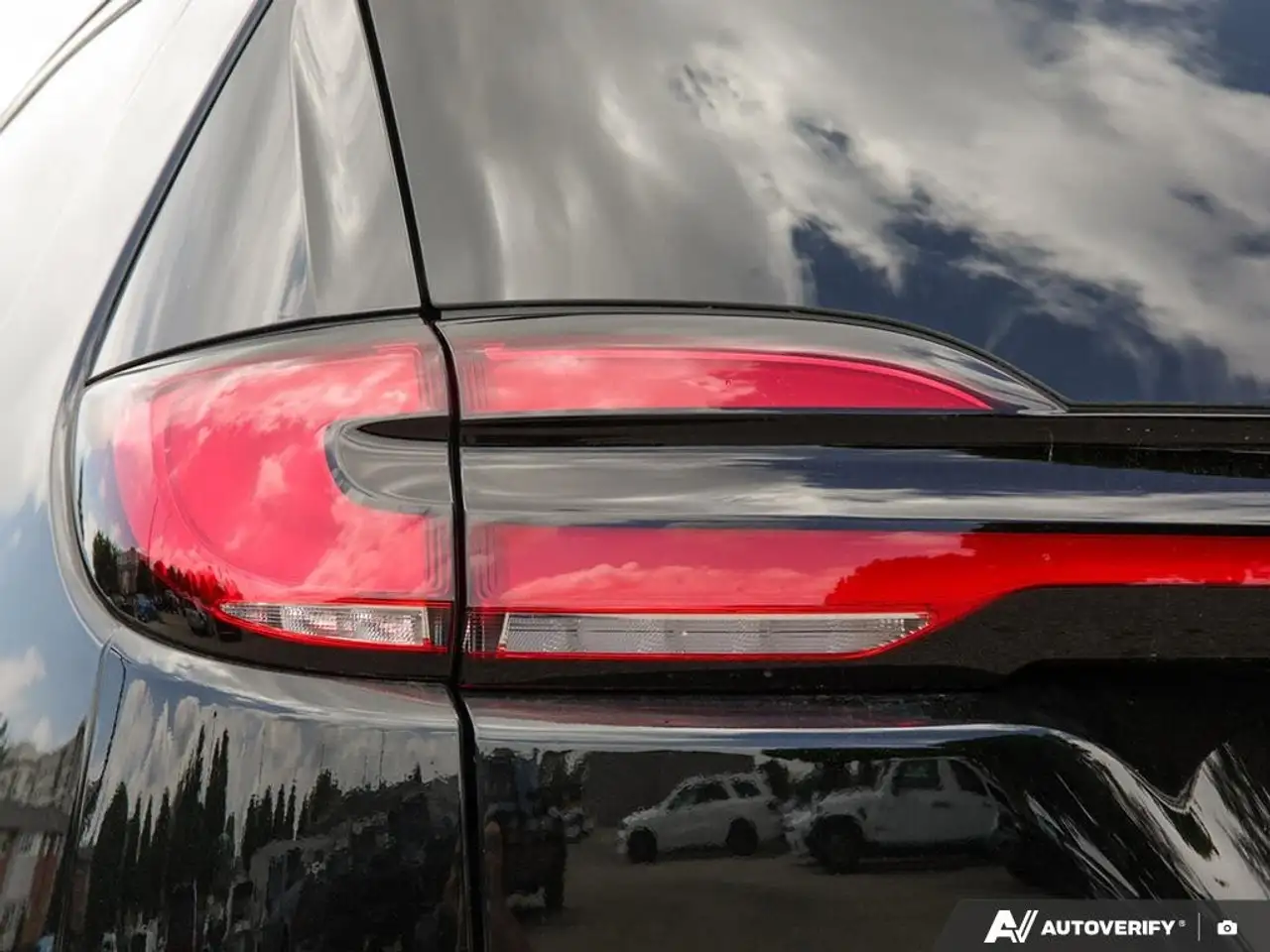 Chrysler Pacifica снимка Chrysler Pacifica