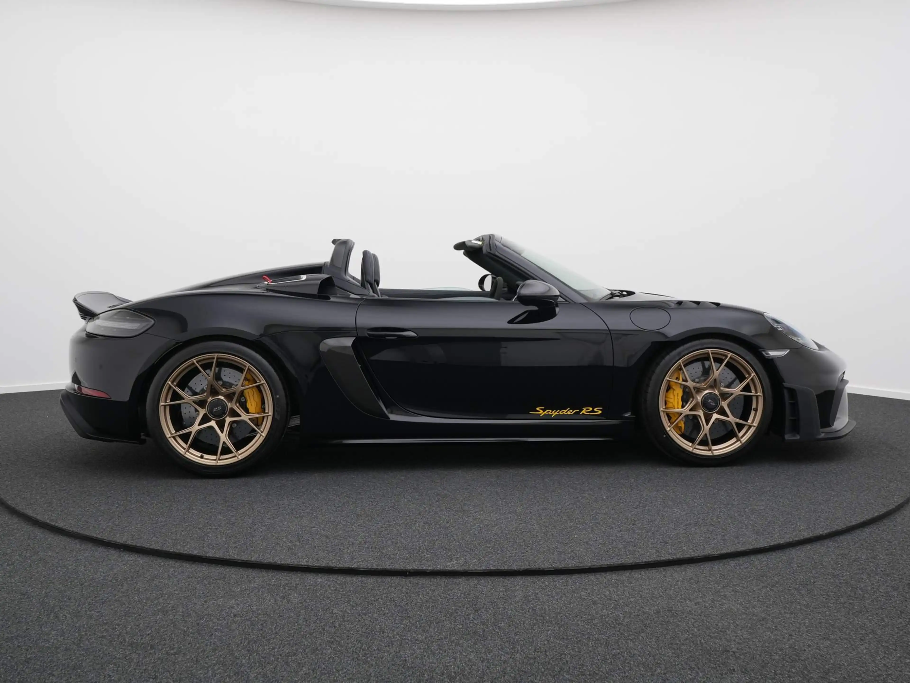 Porsche 718 Spyder RS — photo 6