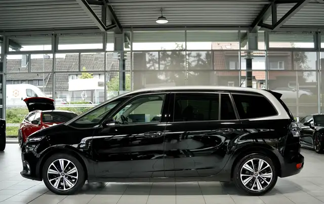 Citroen Grand C4 Picasso view 10