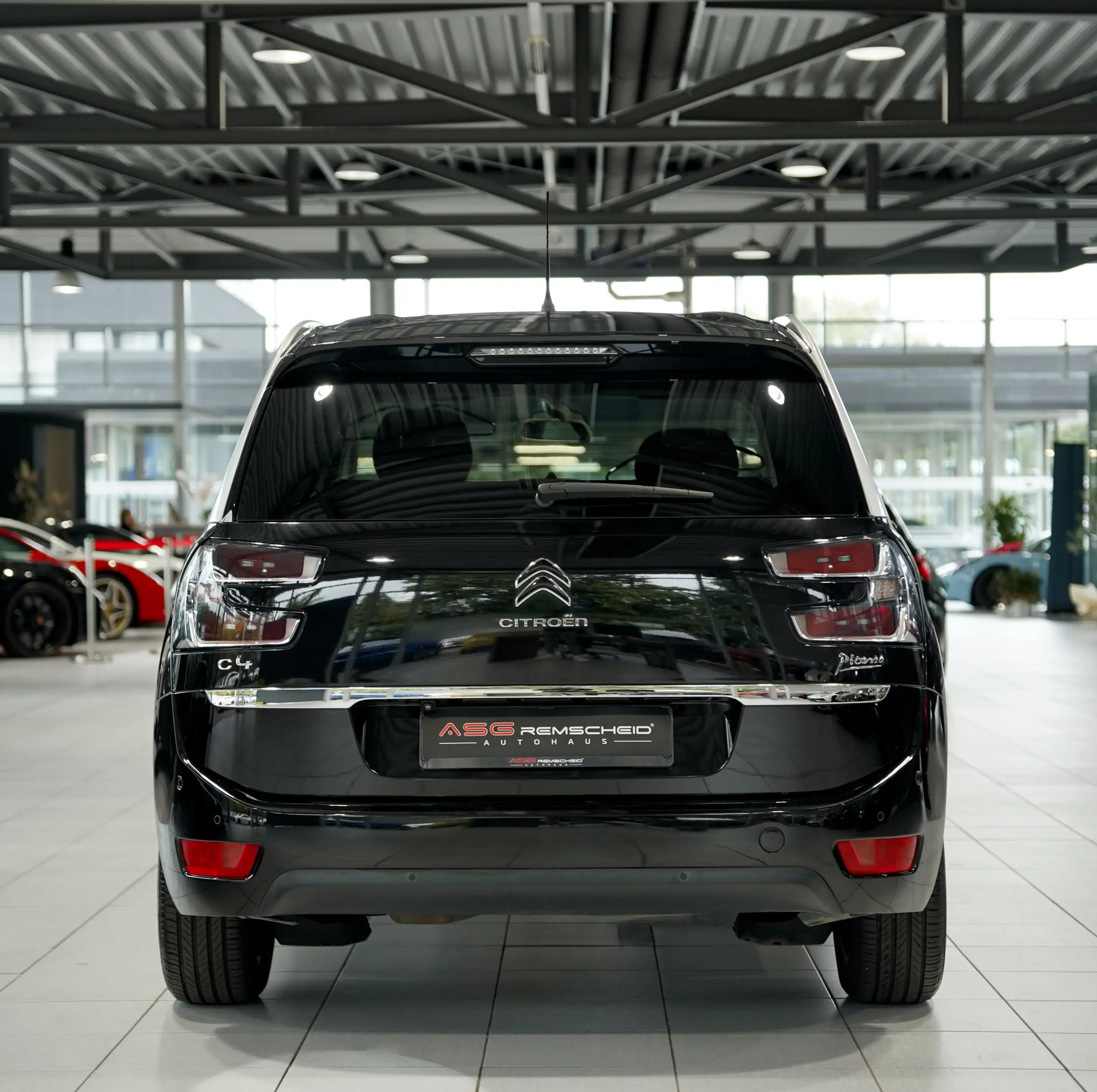 Citroen Grand C4 Picasso Shine 2H *Pano*7-Si — photo 8
