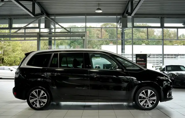 Citroen Grand C4 Picasso view 6