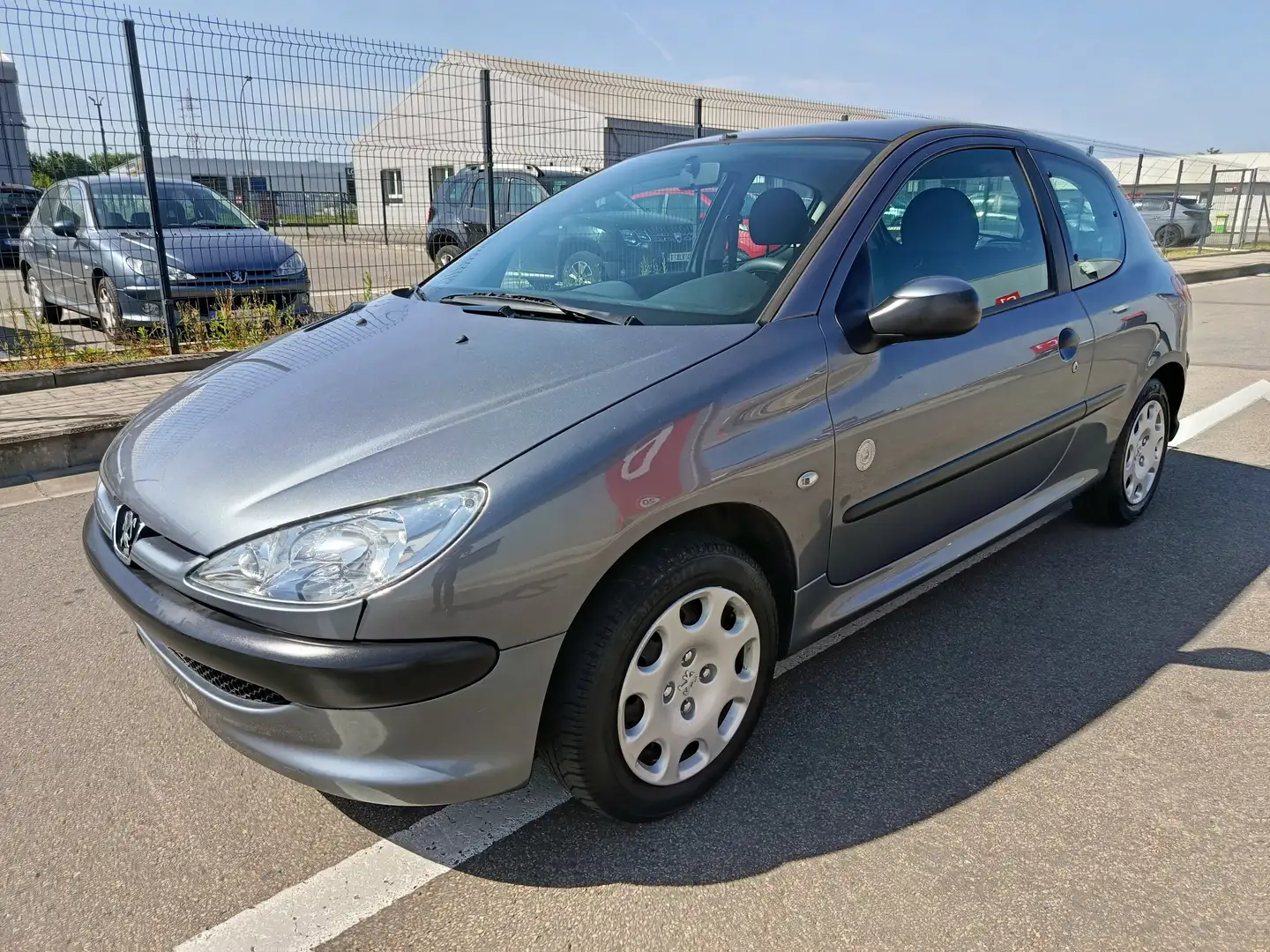 Peugeot 206 1.4 HDi Trendy Grijs - 1