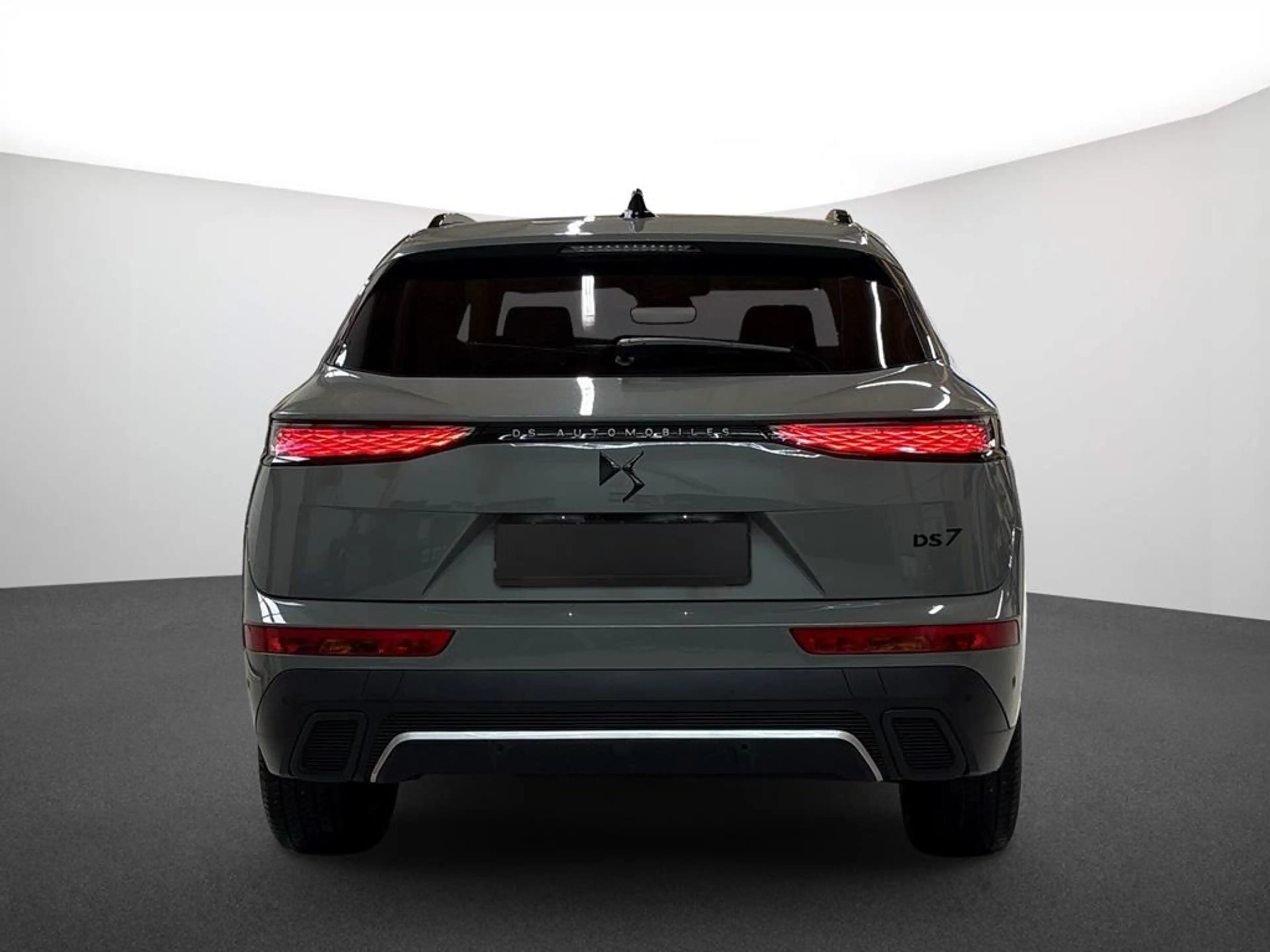 DS Automobiles DS 7 DS 7 PERFORMANCE LINE + BlueHDI 130 — photo 3