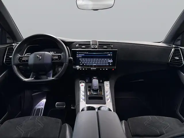 DS Automobiles DS 7 view 10