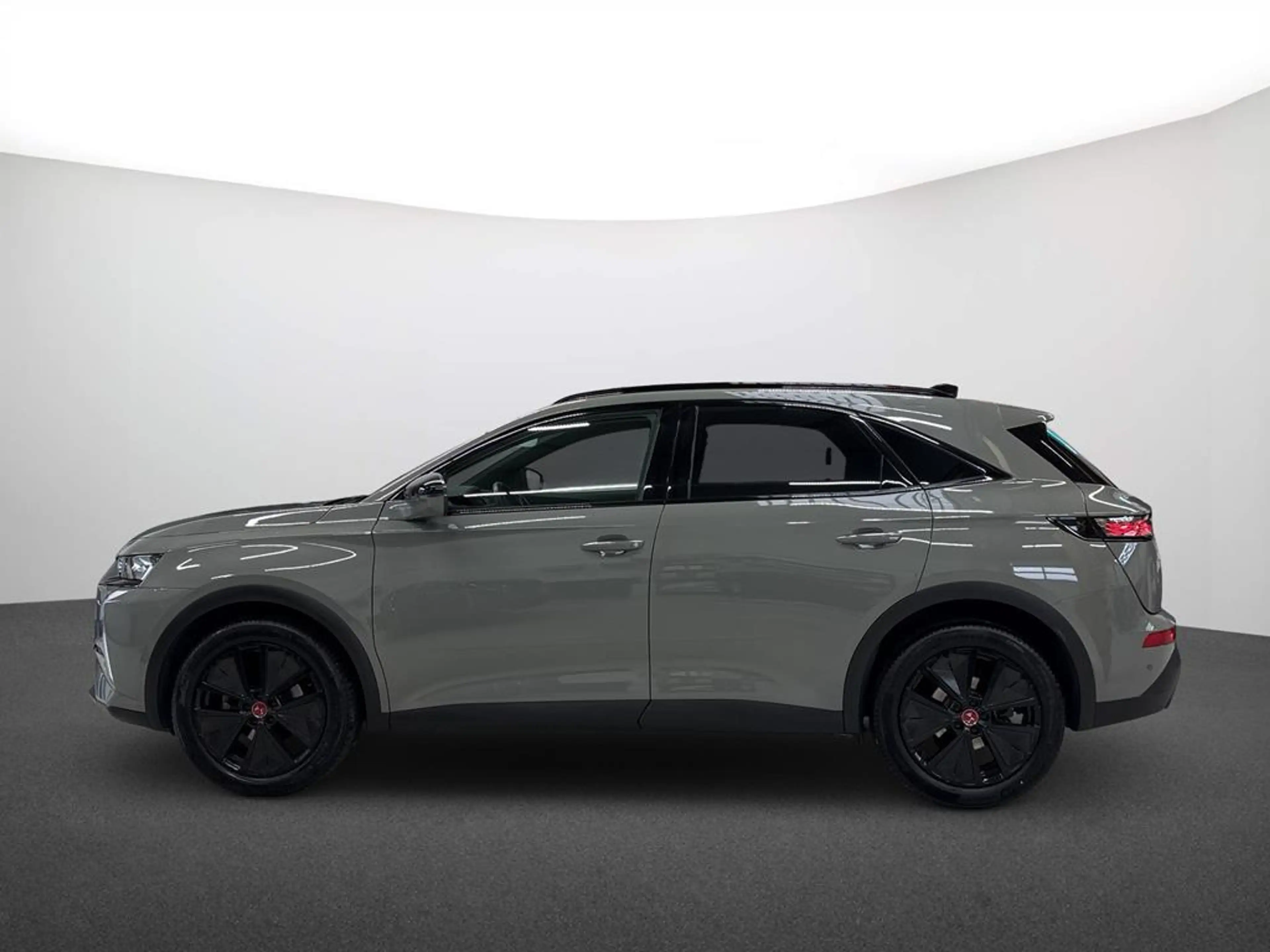 DS Automobiles DS 7 DS 7 PERFORMANCE LINE + BlueHDI 130 — photo 4