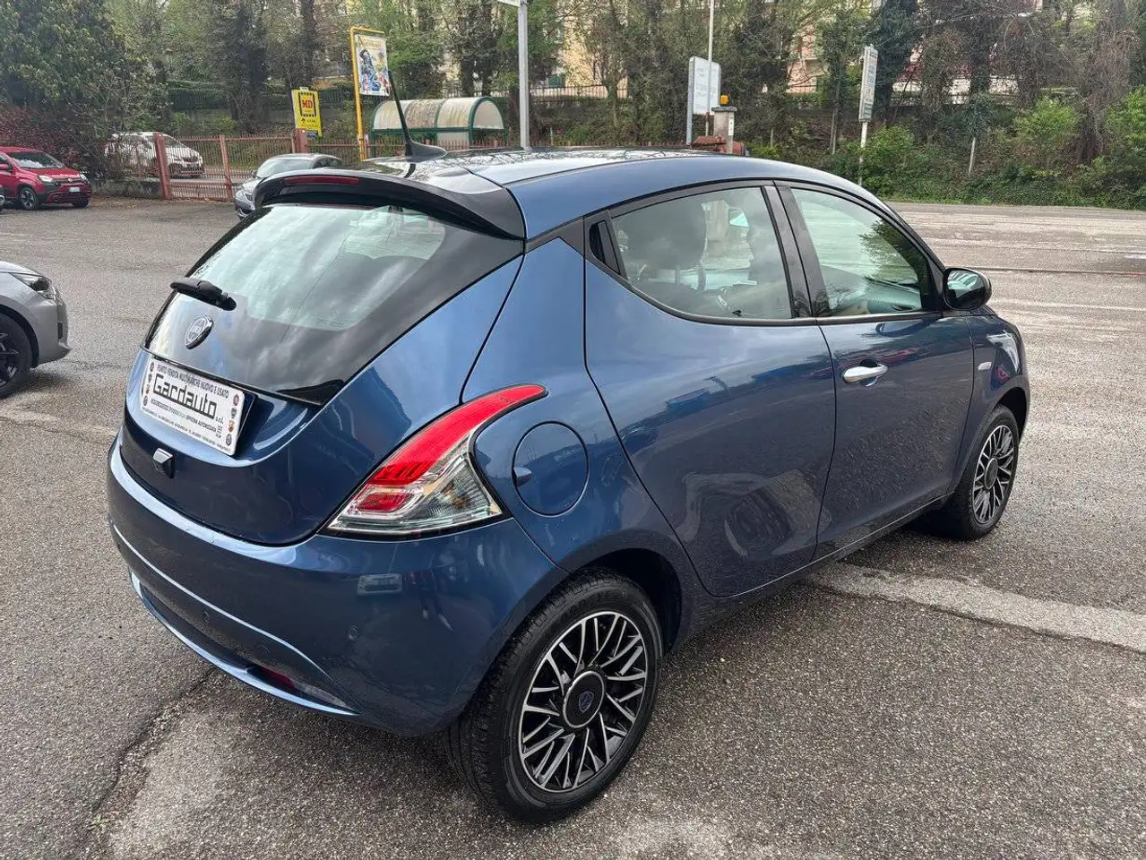 Lancia Ypsilon 2024 — фото 6