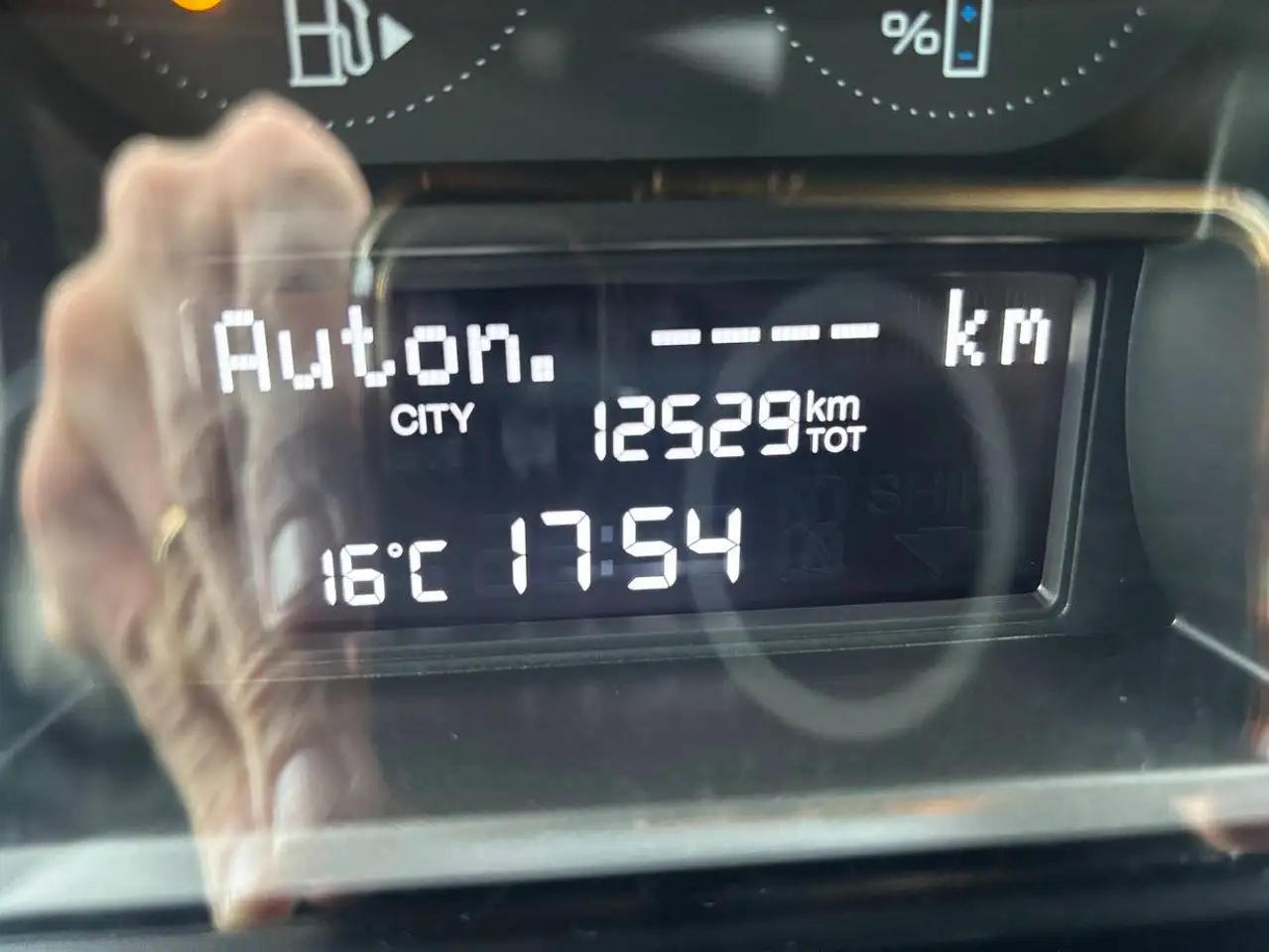 Lancia Ypsilon 2024 — фото 14